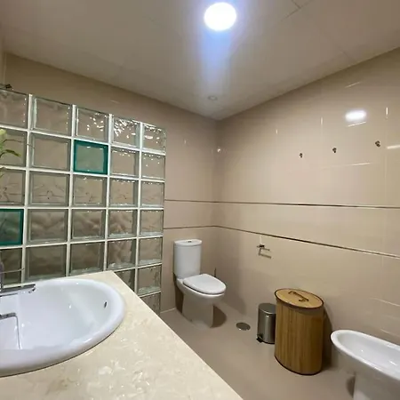 En Complejo Residencial Con Piscina *