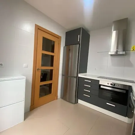 Apartment En Complejo Residencial Con Piscina