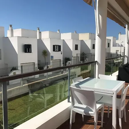Apartment En Complejo Residencial Con Piscina