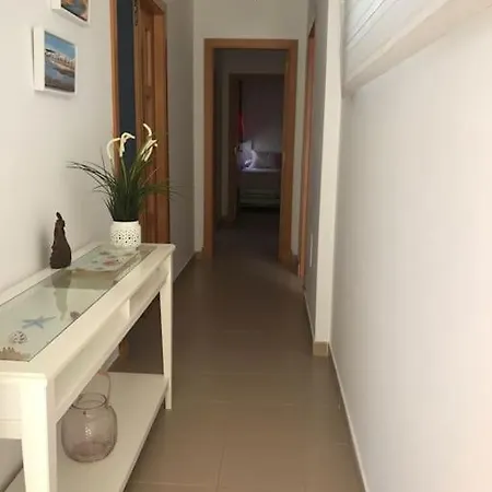En Complejo Residencial Con Piscina