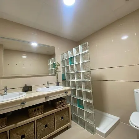 En Complejo Residencial Con Piscina Apartment *